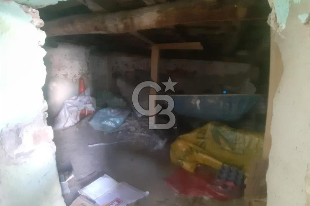 Bayındır Merkeze Yakın Yola Cepheli Satılık Müstakil Ev