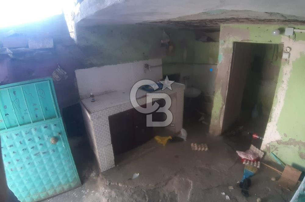 Bayındır Merkeze Yakın Yola Cepheli Satılık Müstakil Ev