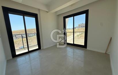 İzmir Villakent ' Te Ultra Lüks Havuzlu 4+2 Satılık Villa CB PH