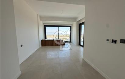 İzmir Villakent ' Te Ultra Lüks Havuzlu 4+2 Satılık Villa CB PH