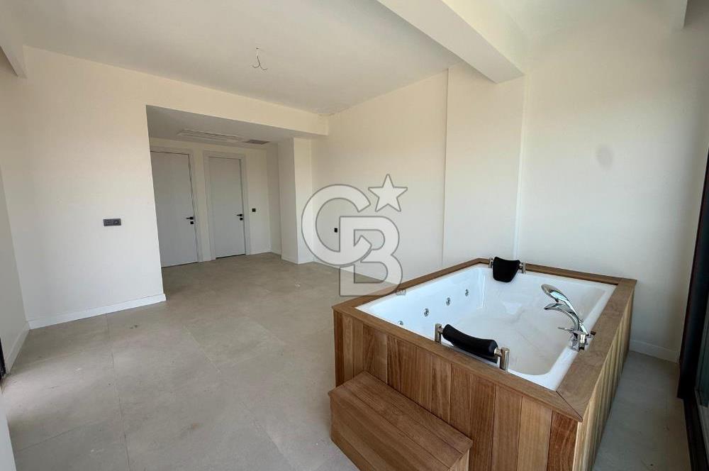 İzmir Villakent ' Te Ultra Lüks Havuzlu 4+2 Satılık Villa CB PH