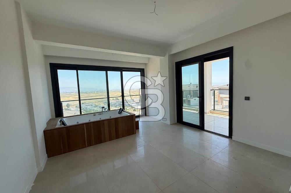 İzmir Villakent ' Te Ultra Lüks Havuzlu 4+2 Satılık Villa CB PH