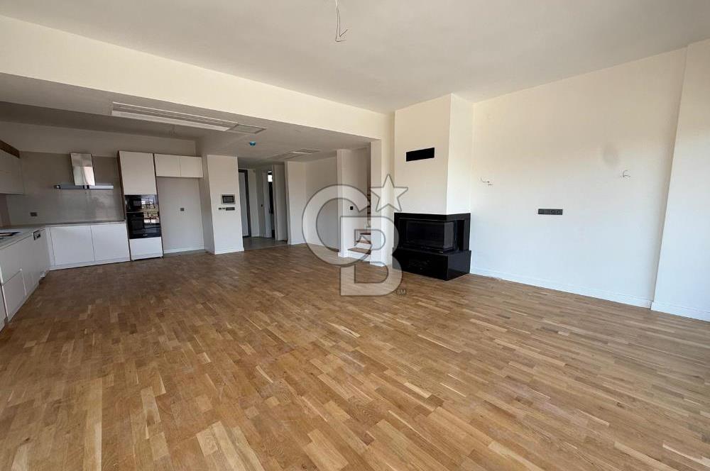 İzmir Villakent ' Te Ultra Lüks Havuzlu 4+2 Satılık Villa CB PH