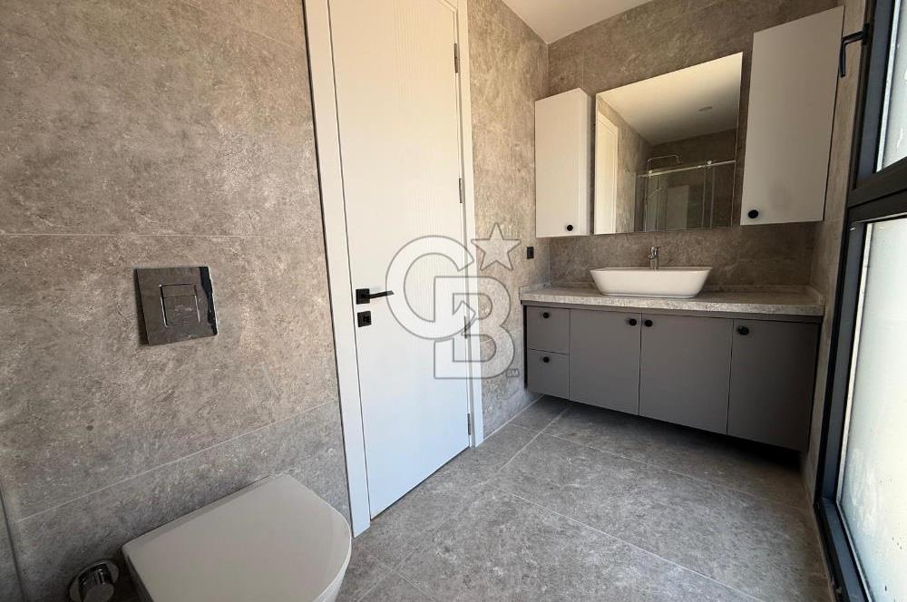 İzmir Villakent ' Te Ultra Lüks Havuzlu 4+2 Satılık Villa CB PH