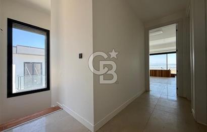 İzmir Villakent ' Te Ultra Lüks Havuzlu 4+2 Satılık Villa CB PH