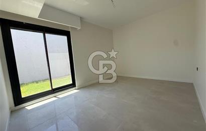 İzmir Villakent ' Te Ultra Lüks Havuzlu 4+2 Satılık Villa CB PH
