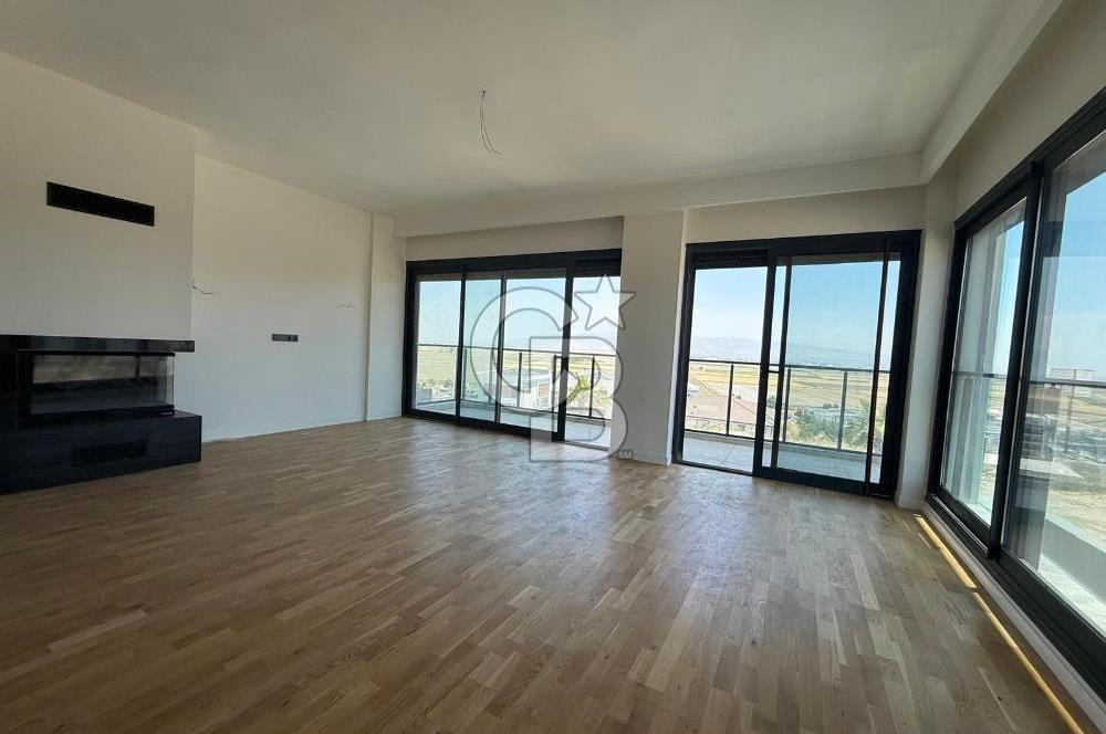İzmir Villakent ' Te Ultra Lüks Havuzlu 4+2 Satılık Villa CB PH