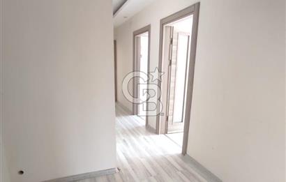 Foça Kazım Dirik Mah. Satılık 2+1 Kapalı Mutfaklı Daire