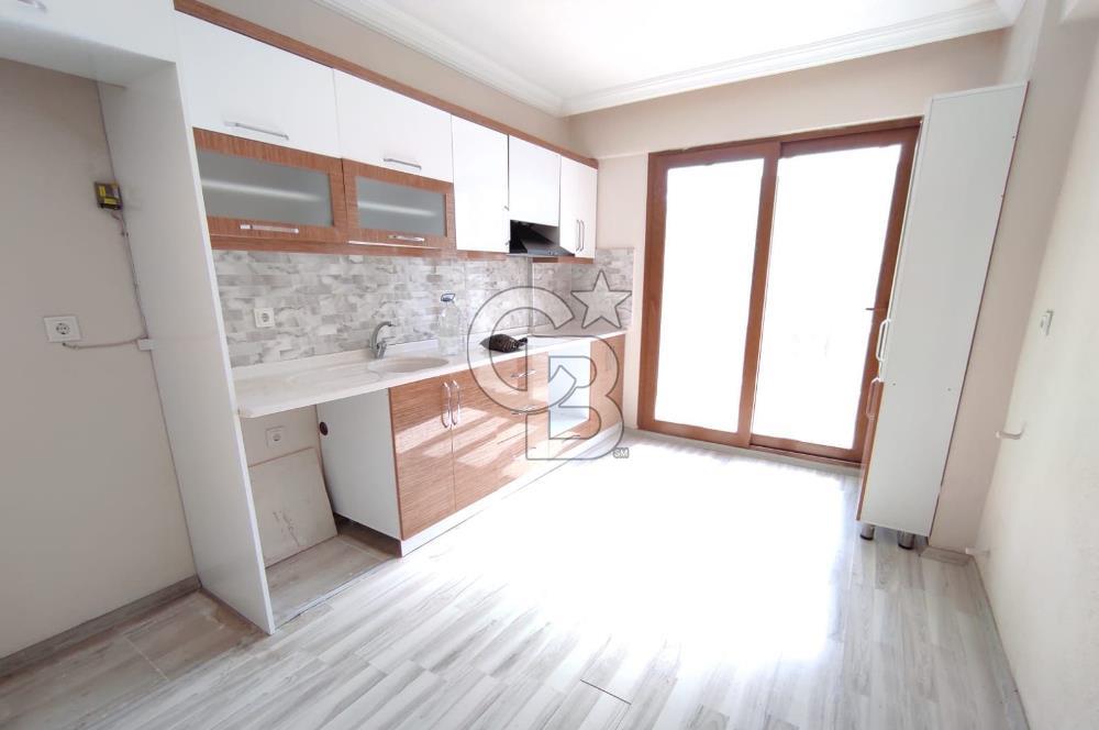 Foça Kazım Dirik Mah. Satılık 2+1 Kapalı Mutfaklı Daire