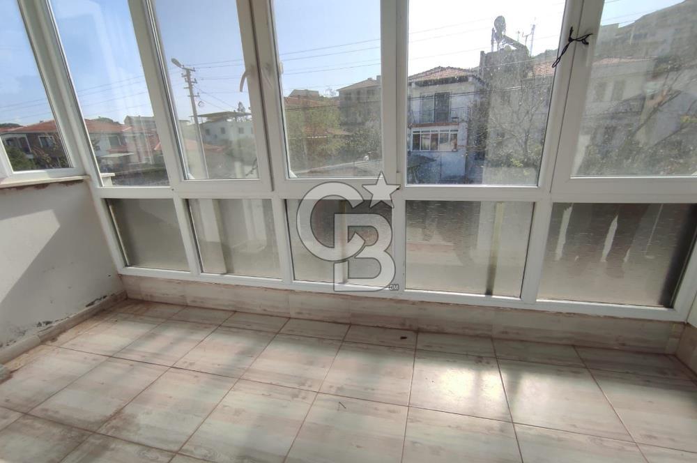 Foça Kazım Dirik Mah. Satılık 2+1 Kapalı Mutfaklı Daire