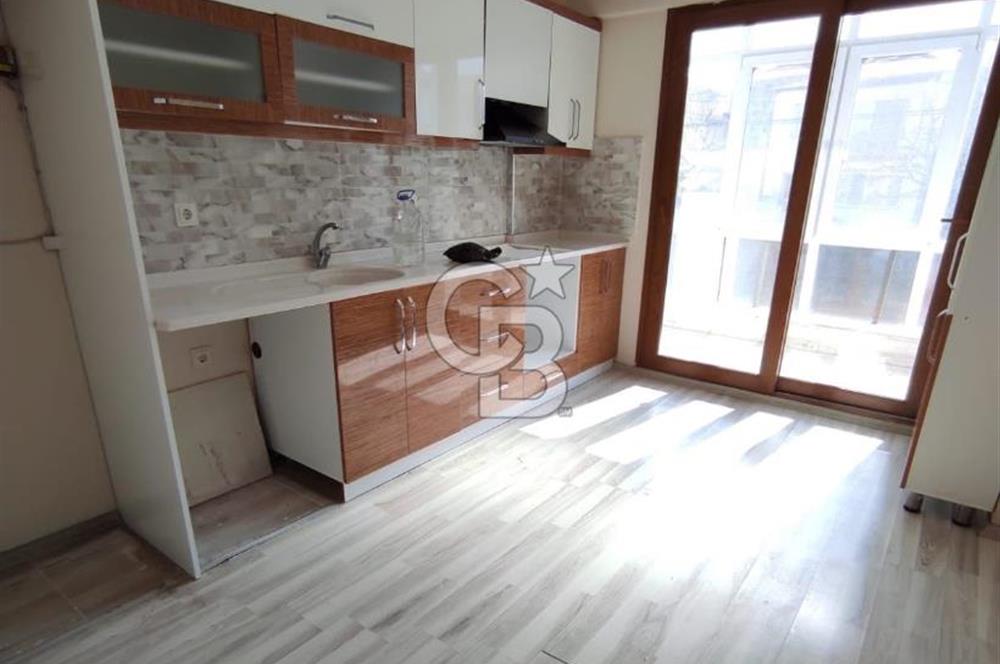 Foça Kazım Dirik Mah. Satılık 2+1 Kapalı Mutfaklı Daire