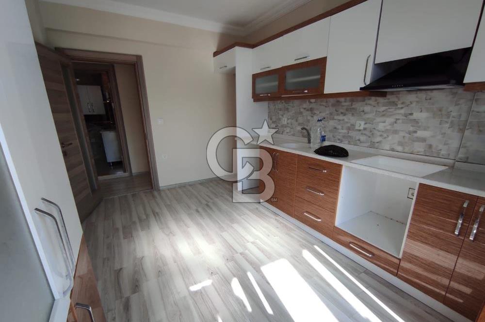 Foça Kazım Dirik Mah. Satılık 2+1 Kapalı Mutfaklı Daire