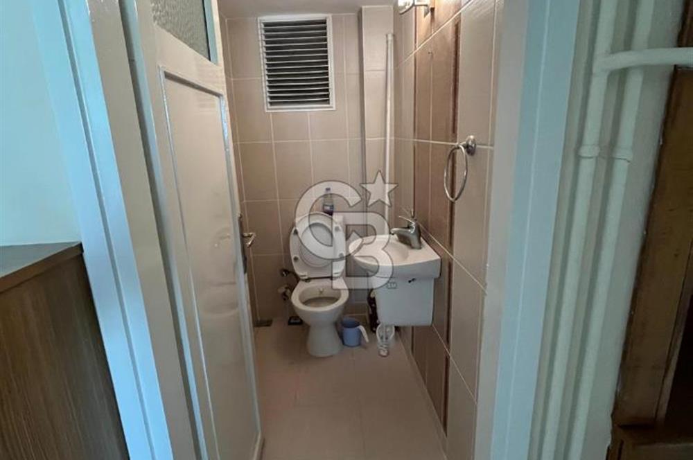 Bayraklı Manavkuyu Çamkıran’da Merkezi Konumda | 3+1 Geniş Kullanımlı Kiralık Daire