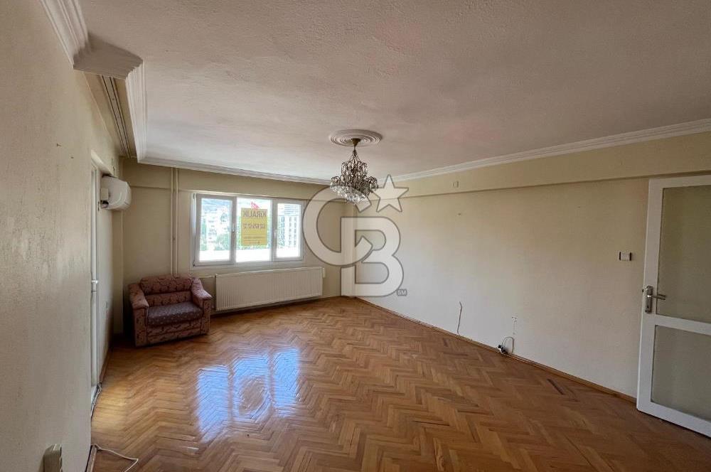 Bayraklı Manavkuyu Çamkıran’da Merkezi Konumda | 3+1 Geniş Kullanımlı Kiralık Daire