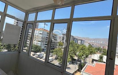 Bayraklı Manavkuyu Çamkıran’da Merkezi Konumda | 3+1 Geniş Kullanımlı Kiralık Daire