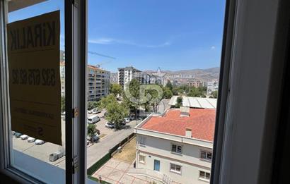 Bayraklı Manavkuyu Çamkıran’da Merkezi Konumda | 3+1 Geniş Kullanımlı Kiralık Daire