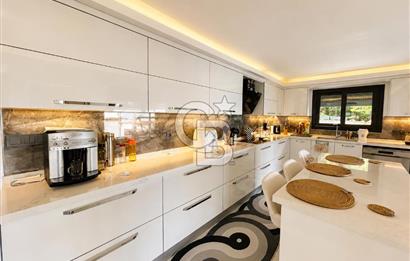 Kahramandere'de Müstakil Havuzlu, Deniz Manzaralı 6+2 Villa