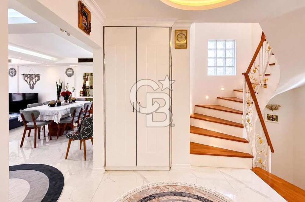 Kahramandere'de Müstakil Havuzlu, Deniz Manzaralı 6+2 Villa