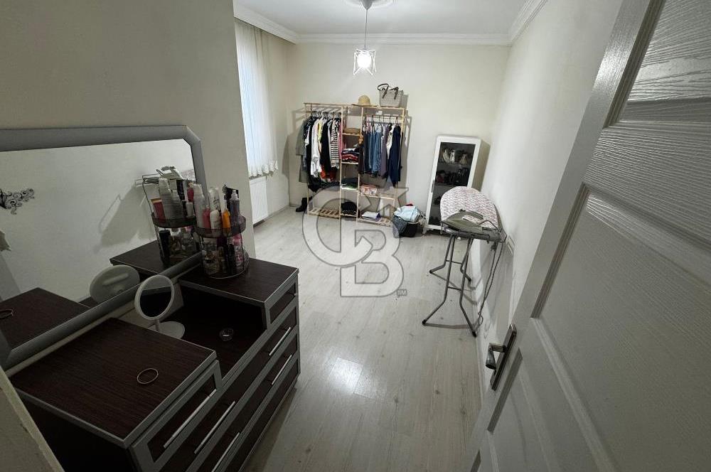 GÖLCÜK İSKELE YOLUNDA KİRALIK 3+1 ÇATI DUBLEKS DAİRE