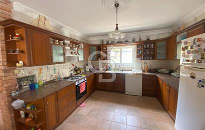 URLA ÇEŞMEALTI DENİZLİ MAHALLESİ'NDE 5+2 SATILIK  TRİPLEX VİLLA
