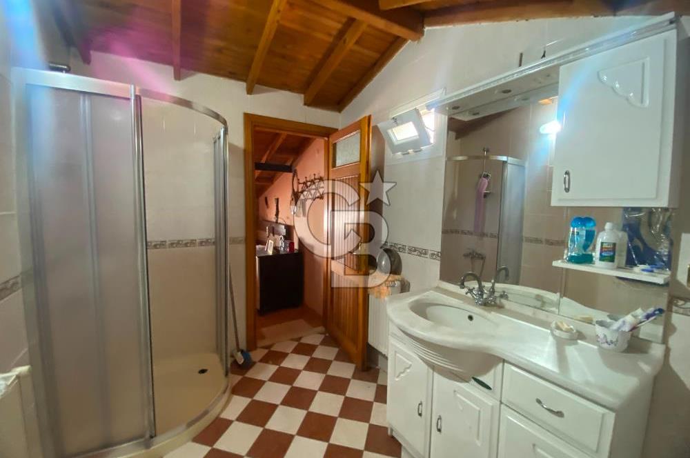 URLA ÇEŞMEALTI DENİZLİ MAHALLESİ'NDE 5+2 SATILIK  TRİPLEX VİLLA