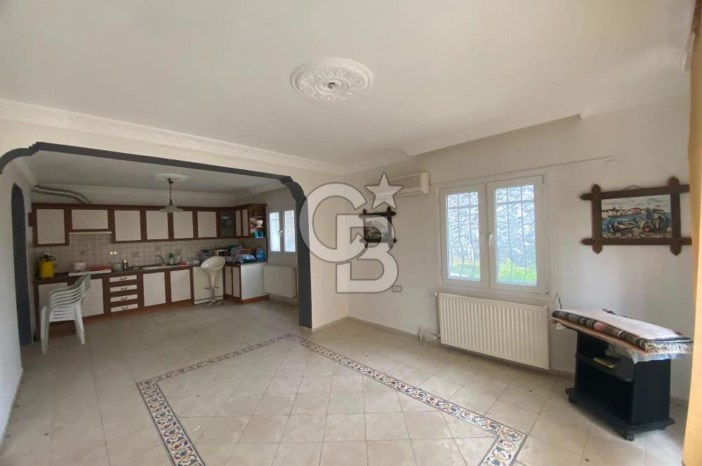 URLA ÇEŞMEALTI DENİZLİ MAHALLESİ'NDE 5+2 SATILIK  TRİPLEX VİLLA