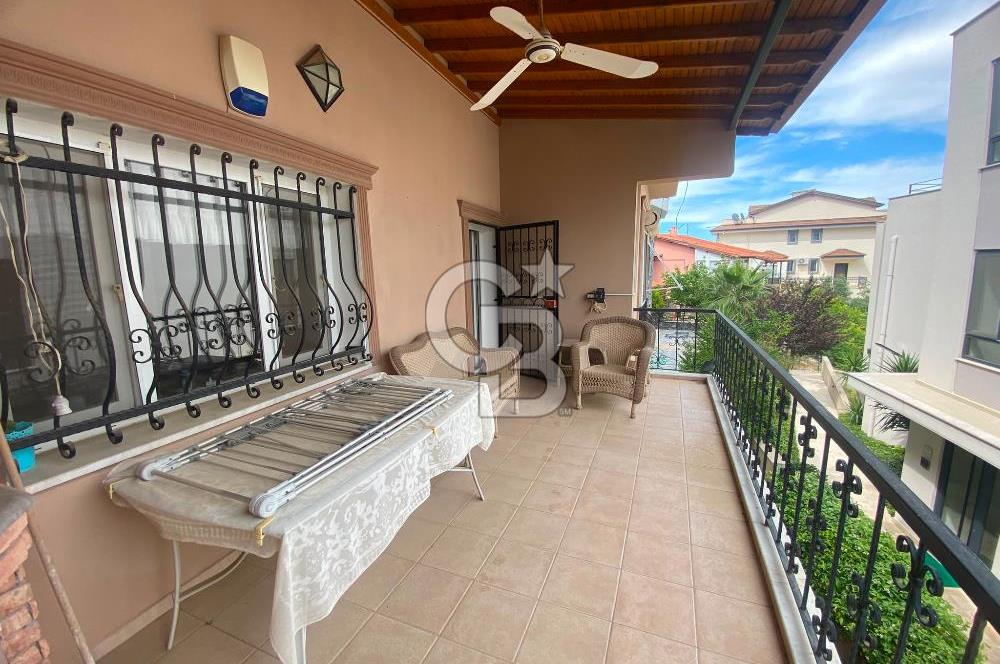 URLA ÇEŞMEALTI DENİZLİ MAHALLESİ'NDE 5+2 SATILIK  TRİPLEX VİLLA