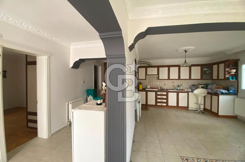 URLA ÇEŞMEALTI DENİZLİ MAHALLESİ'NDE 5+2 SATILIK  TRİPLEX VİLLA