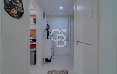 ÇEŞMEALTI'NDA HAVUZLU SİTE İÇERİSİNDE SATILIK 4+1 LÜKS VİLLA