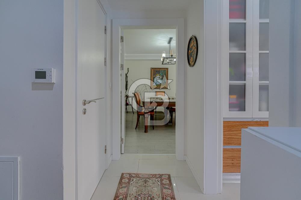 ÇEŞMEALTI'NDA HAVUZLU SİTE İÇERİSİNDE SATILIK 4+1 LÜKS VİLLA