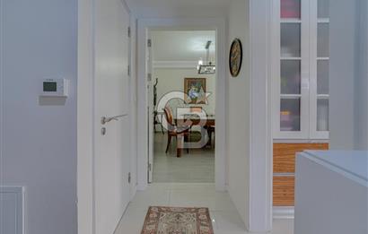ÇEŞMEALTI'NDA HAVUZLU SİTE İÇERİSİNDE SATILIK 4+1 LÜKS VİLLA
