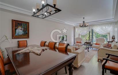 ÇEŞMEALTI'NDA HAVUZLU SİTE İÇERİSİNDE SATILIK 4+1 LÜKS VİLLA