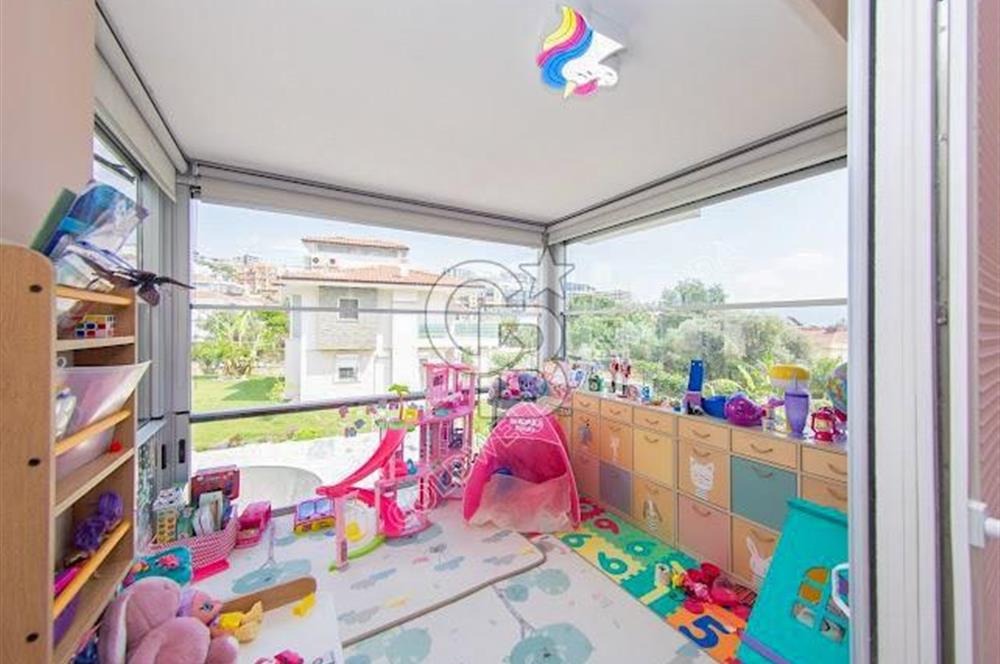 Kuşadası Kadınlar Denizi Müstakil Villa