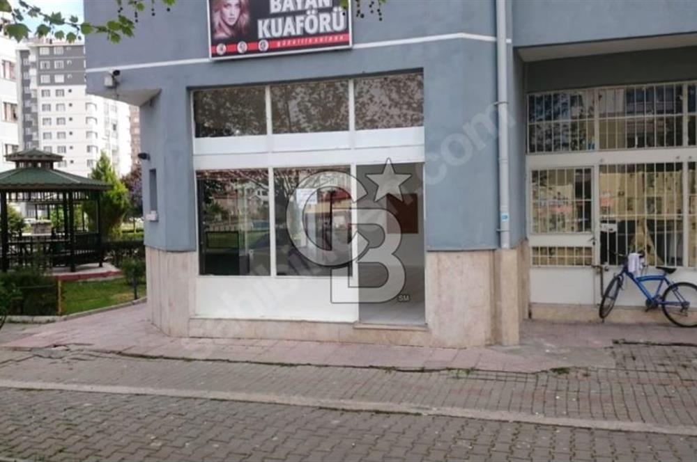 Sincan Organize Sanayi karşısı, Törekent Metro çıkışına 400 m mesafede yer alan bu dükkan, yatırımcılar ve işletmeciler için kaçırılmayacak bir fırsat sunuyor
