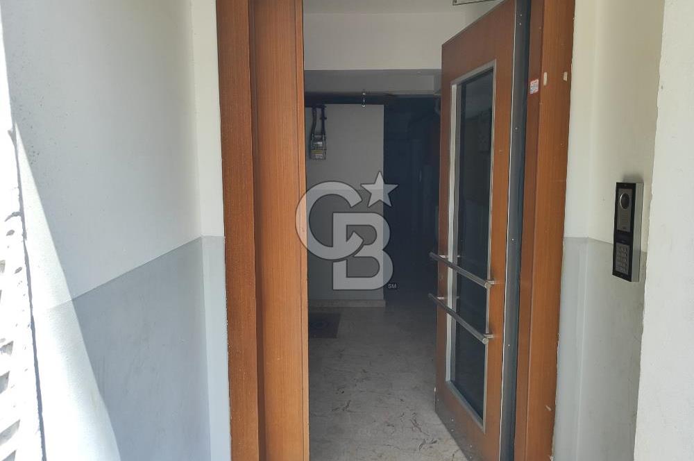 Kurtköy Kuğupark Sitesi'nde Satılık 2+1 Daire