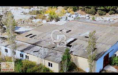 Ezine O.S.B'de Harika Konumlu Satılık 15.400 m² 2 Parsel Arsa