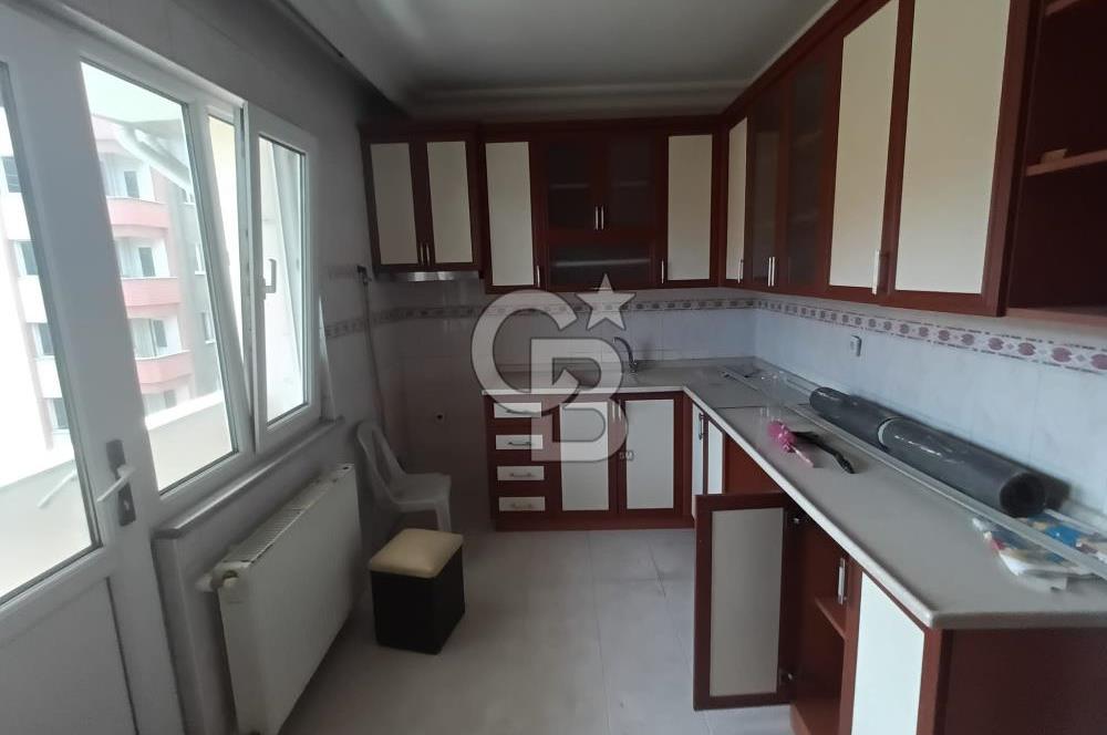 Turgutreis Mahalesinde Fatih Bulvarına 2. Parsel Kiralık 2+1