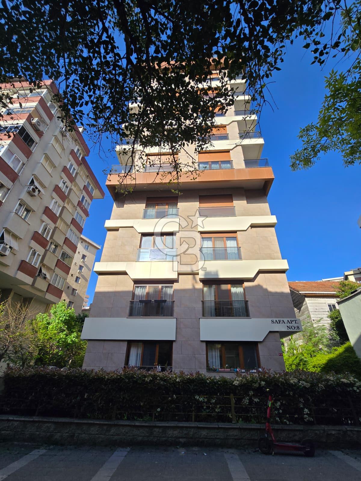 Feneryolunda 5 Yaşında Yeni Binada Satılık 3+1 Daire