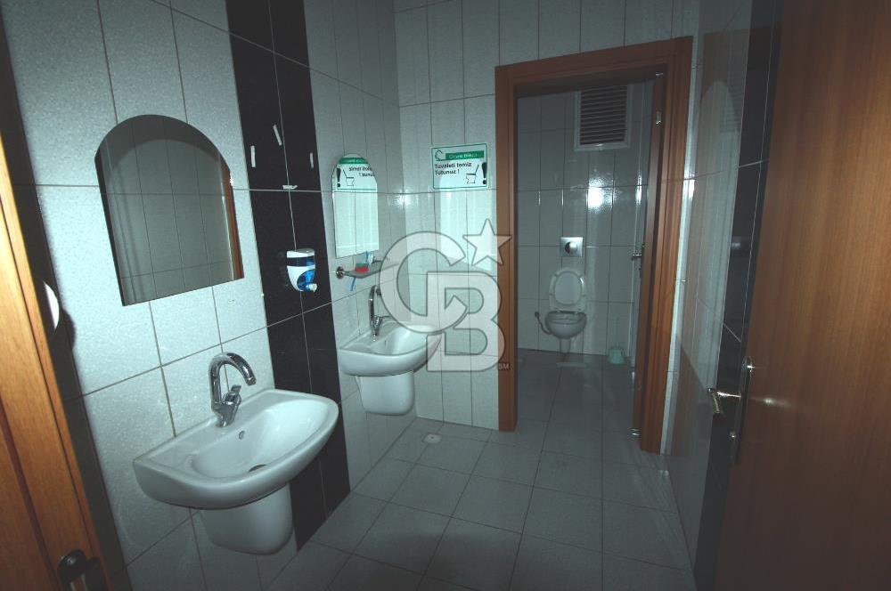 Tuzla Bilmo Sanayi Sitesi’nde 1.450 m² Kapalı Alanlı, 4 Katlı, Otoparklı Kiralık İş Yeri