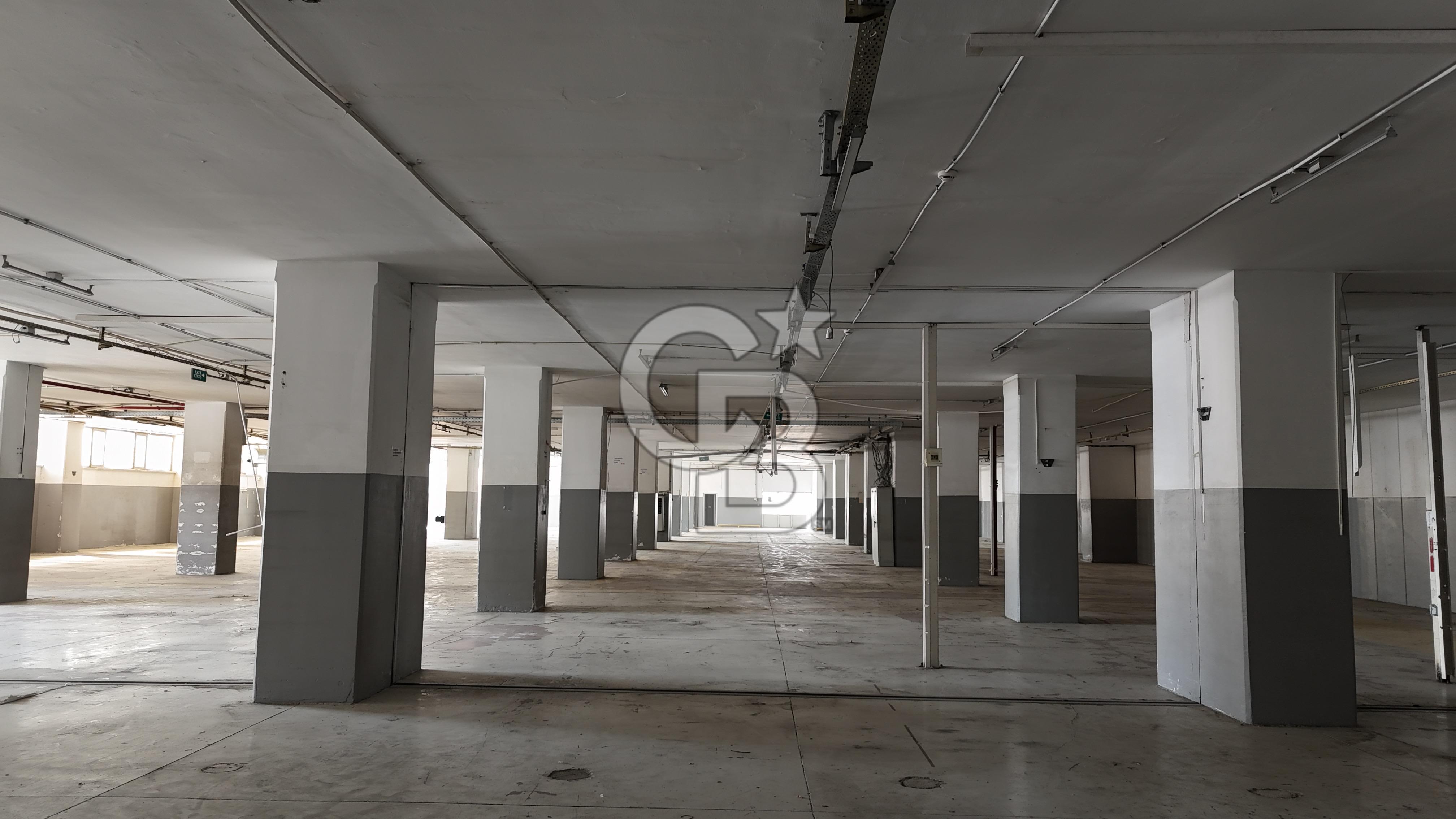 ARNAVUTKÖY 3.300 M2 KİRALIK FABRİKA KATI