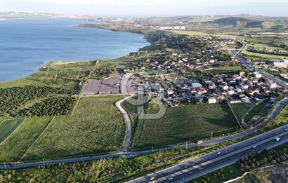 SATILIK 165 METRE YOL CEPHELİ GÖL MANZARALI YATIRIMLIK ARSA