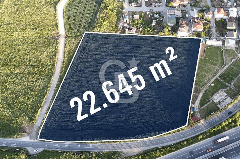 SATILIK 165 METRE YOL CEPHELİ GÖL MANZARALI YATIRIMLIK ARSA