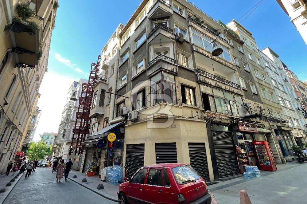 BEYOĞLU İSTİKLAL YANI DEMİRÖREN KOMŞUSU KÖŞE KİRALIK DÜKKAN
