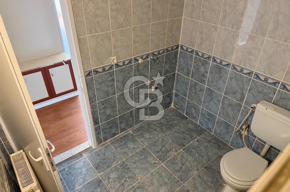 İzmir Ayrancılar İnönü Mahallesinde Satılık 3+1 daire