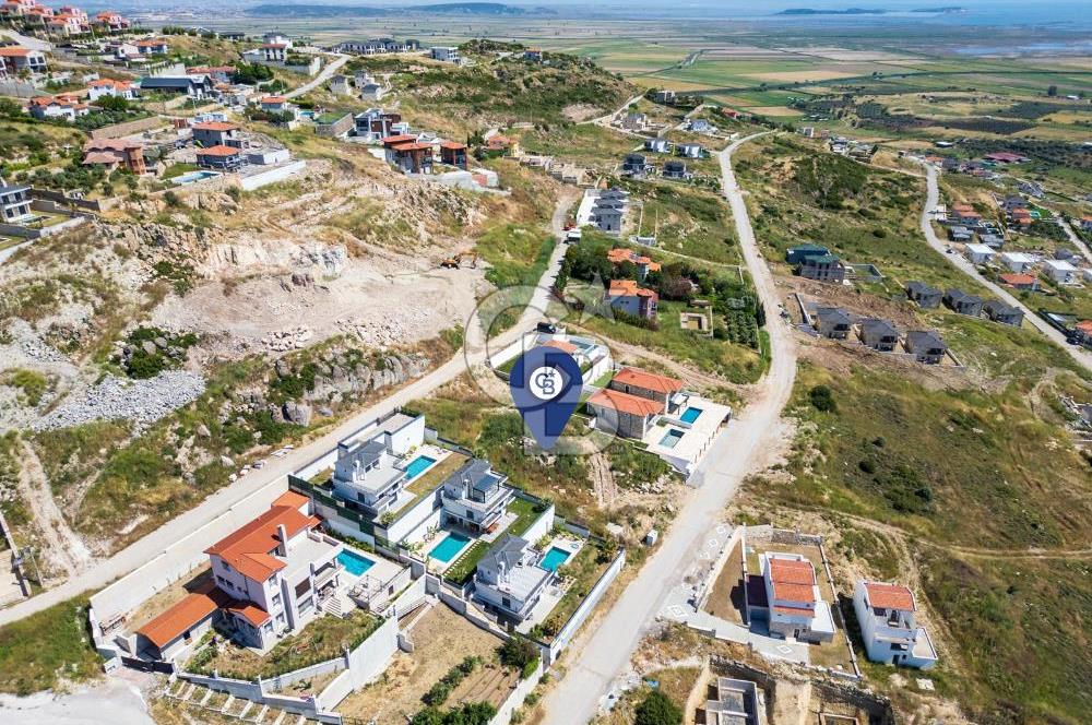 Eylem Keskin'den Foçaköy Yenibağarası Satılık 3 Villalık Arsa