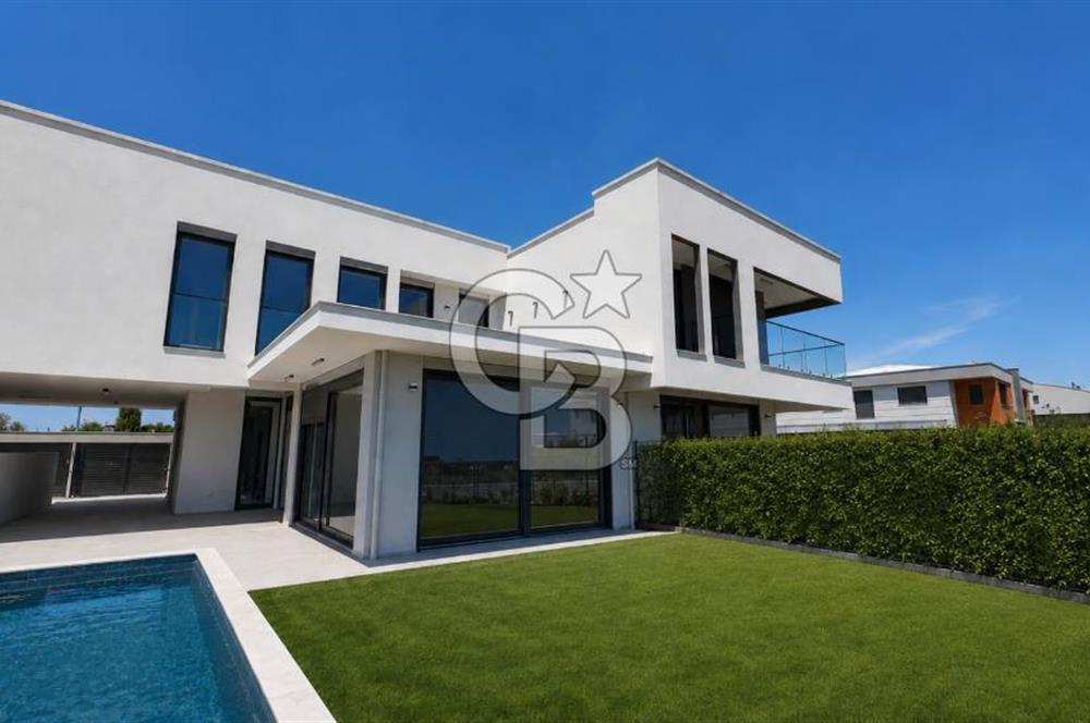 DÖŞEMEALTI MYRA VİLLALARINDA ÖZEL HAVUZLU 4+1 SATILIK VİLLA