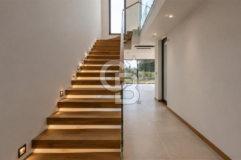 DÖŞEMEALTI MYRA VİLLALARINDA ÖZEL HAVUZLU 4+1 SATILIK VİLLA