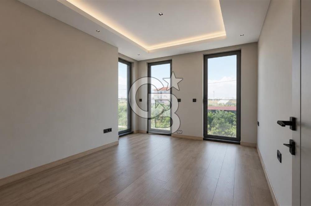 DÖŞEMEALTI MYRA VİLLALARINDA ÖZEL HAVUZLU 4+1 SATILIK VİLLA