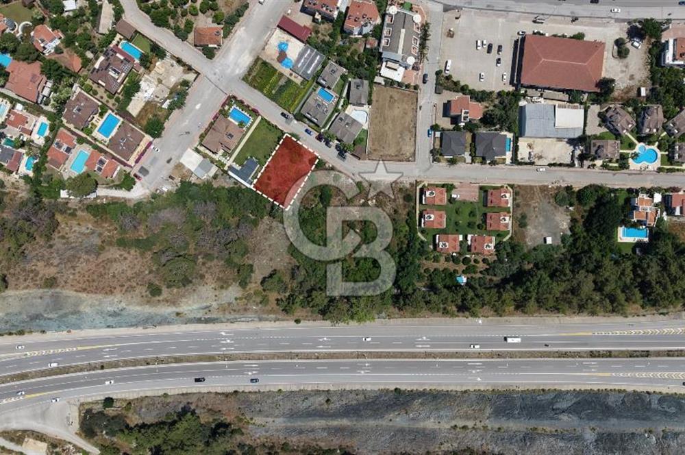 KEMER'DE DENİZ'E YAKIN 1.000 m² KONUT İMARLI SATILIK ARSA