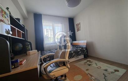 Vizyon 35 Sitesinde Havuzlu Ebeveyn Banyolu Satılık 3+1 Daire